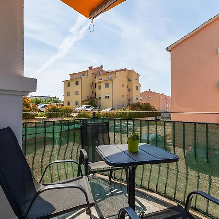 Lägenhet Peach House Pula
